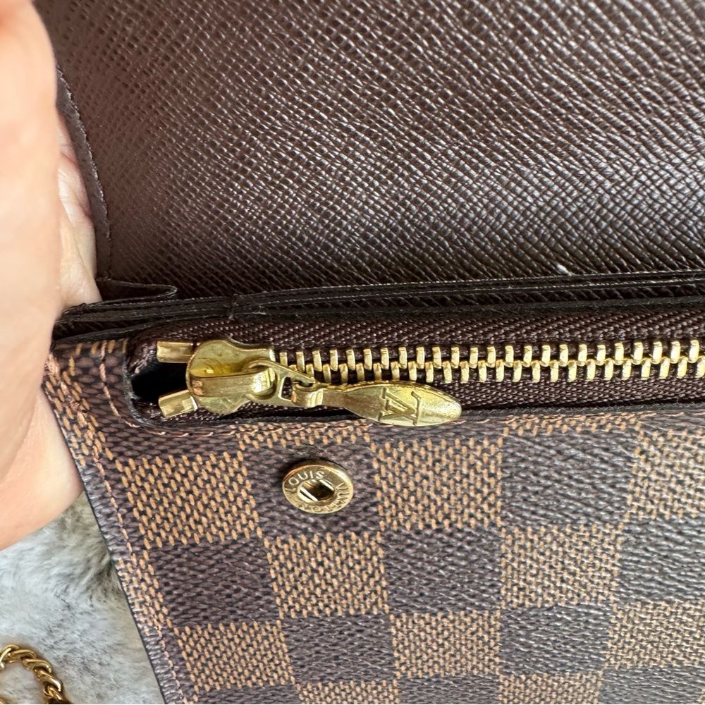 Louis Vuitton Damier Ebene Accordeon Long Wallet with Chain. P0230 - Picture 13 of 17